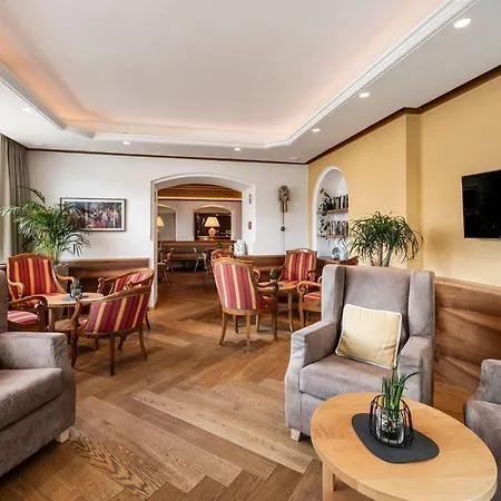 Hotel Villa Kastelruth 4*