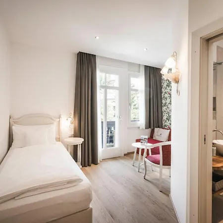 Hotel Villa Kastelruth 4*