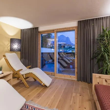 Hotel Hotel Villa Kastelruth 4*
