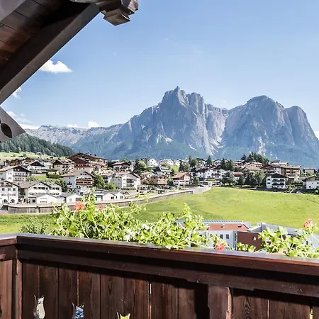 Hotel Villa Kastelruth 4* Kastelruth