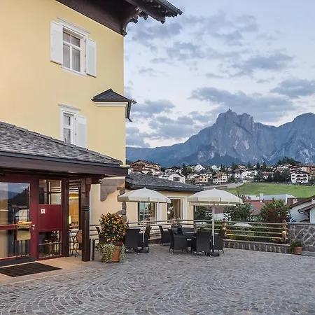 Hotel Hotel Villa Kastelruth 4*