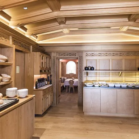 Hotel Hotel Villa Kastelruth 4*